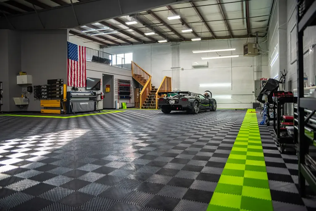 Detailer shop